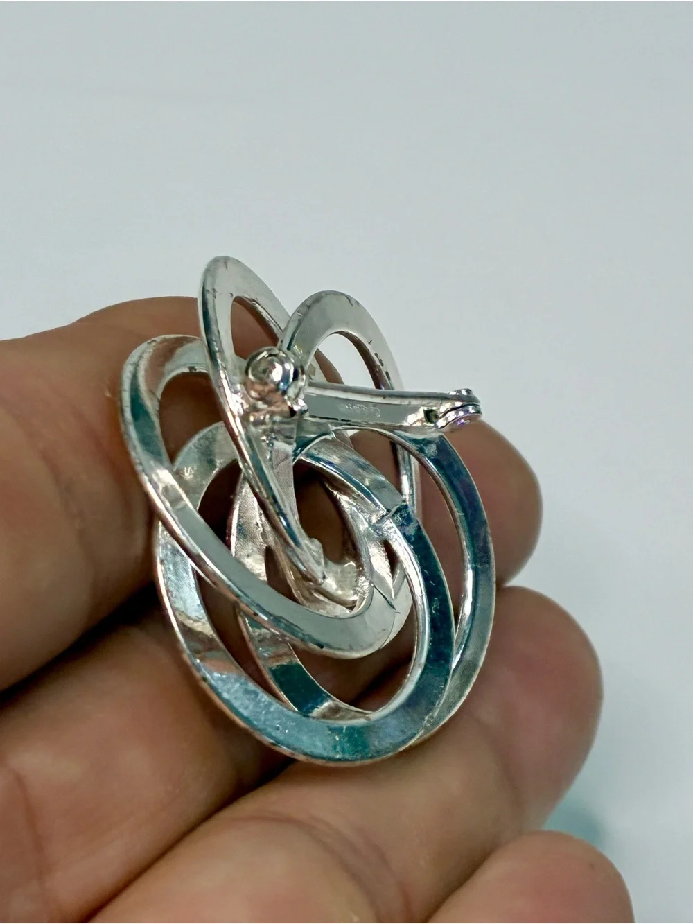 Napier Silver Infinity Interlocking Knot Brooch Lightweight Timeless Elegant